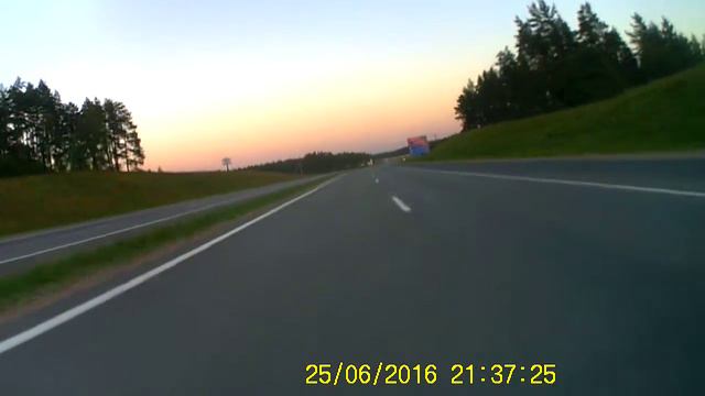 Не делайте так-как этот гомофоб(ка) на маленькой машинке смотреть онлайн