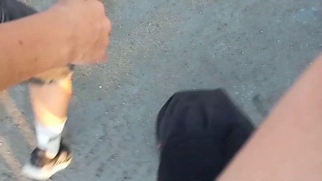 гуляем и тегаем возле моста смотреть онлайн