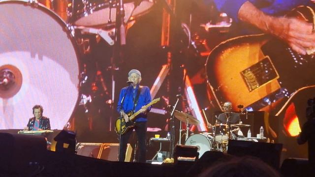 The Rolling Stones - Happy - live Amsterdam 2022 - Keith Richards [8k] смотреть онлайн