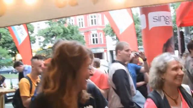 neulich mit den Parteigenossen смотреть онлайн