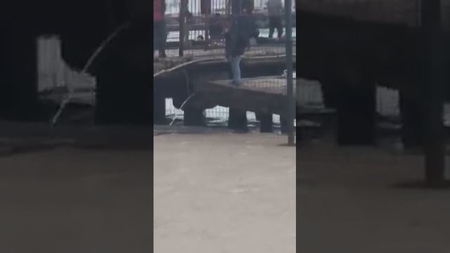 Ялта.Море по колено! смотреть онлайн