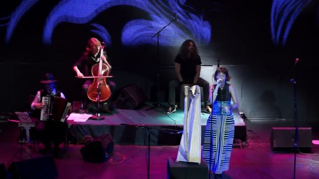 Хелависа - "An Spealadoir / Brogan Ura" смотреть онлайн