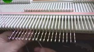 Видео-урок №2.  Набор петель на вязальной машине. Способ №2.