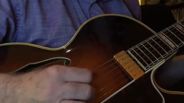 "1951 Epiphone Emperor Regent" - Mike Collins смотреть онлайн