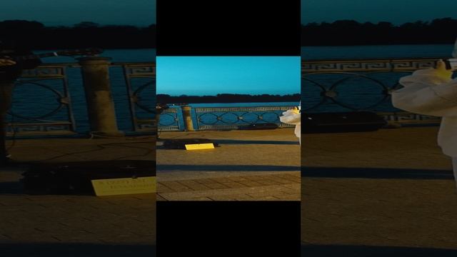 Уличный музыкант на набережной Волги.Владимир смотреть онлайн