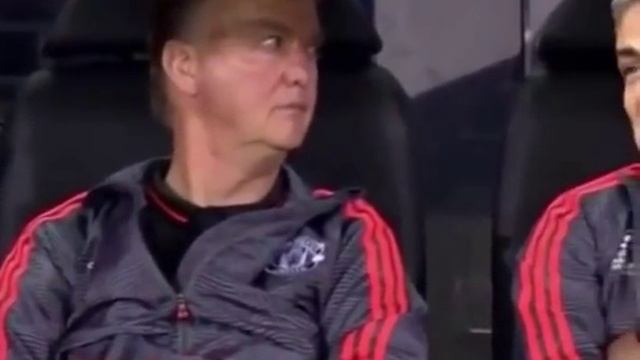 Страшный сон Ван Галя: Моуриньо на скамейке запасных Манчестер Юнайтед - Мидтьюлланн 2-1. Часть 2 смотреть онлайн