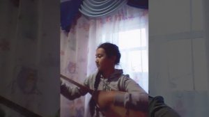 Келиншек. Домбра