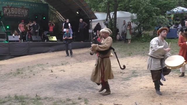 Скоморохи люди - Прибаутки на фолк-фесте Дубовик-2021 смотреть онлайн