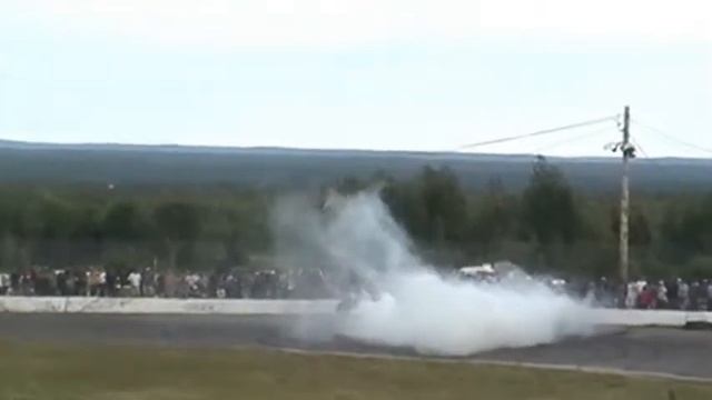 Atlantic Nationals 2008 Burnout Competition - Ford Crown Victoria 92-96 смотреть онлайн