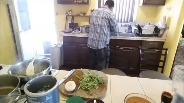 Nopales sin baba en salsa de tomate y tomatillo deliciosa смотреть онлайн