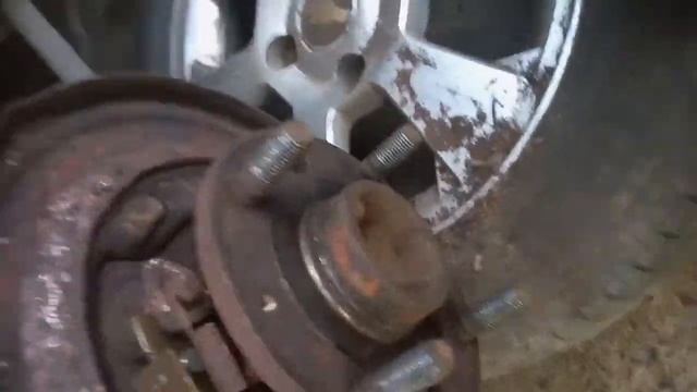 Замена троса ручника Лачетти. Прикорели заржавели все крепления! Жёсткая и долгая битва!