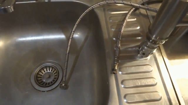 КАК ВЫБРАТЬ КРАН НА КУХНЮ обзор стоит ли платить за бренд? смотреть онлайн