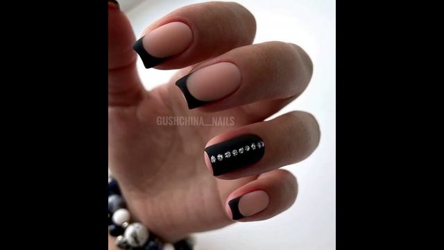 КАКОЙ МАНИКЮР СДЕЛАТЬ НА НОВЫЙ ГОД? 2022 МОДНЫЕ НЕЙЛ ТРЕНДЫ В НОВОГОДНЕМ ДИЗАЙНЕ смотреть онлайн