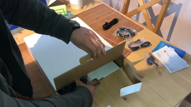 Sony PlayStation 4 Slim 500gb Console unboxing and instructions смотреть онлайн