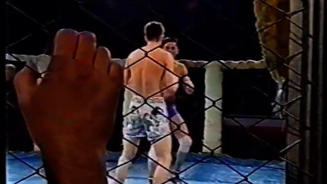 Бои без правил на кулаках в Киргизии 1998 год и в Москве,ЦСКА. смотреть онлайн