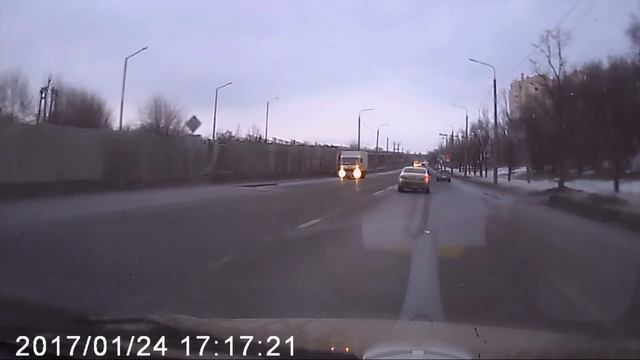 Дурак на дороге в Запорожье смотреть онлайн