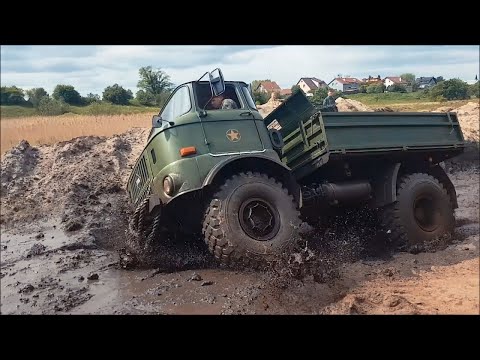 Полноприводные военные грузовики НАТО и США на бездорожье смотреть онлайн