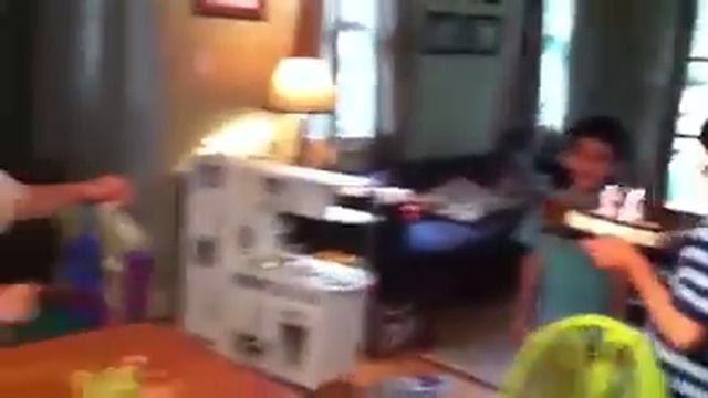 Папы могут все что угодно!! смотреть онлайн