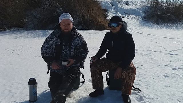 Мартовская рыбалка жор щуки песни поздравления борьба челендж смотреть онлайн