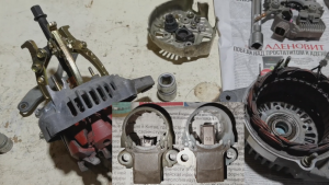 Замена щёток генератора DENSO и обновление смазки в подшипниках Тойота Королла