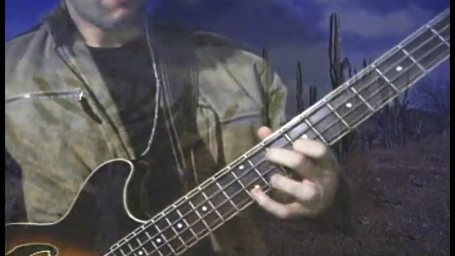 IBANEZ ARTCORE BASS ED MENEZES смотреть онлайн