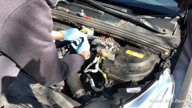 ⚠️Changer Batterie DS4 / C4 Citroën / Remplace Battery DS4 or C4 Citroën смотреть онлайн