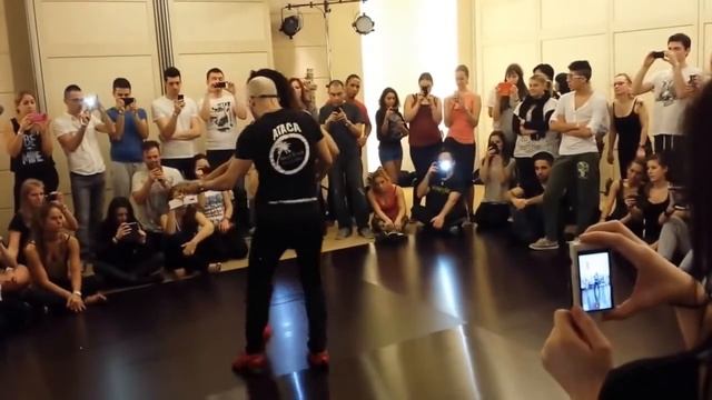 Jorge Ataca y Tanja 'La Alemana' WORKSHOP 2 Bachata Day 2014 смотреть онлайн