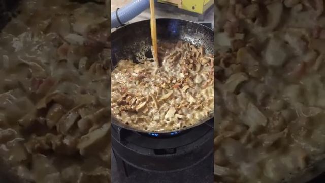 Fløde stuvet Pigsvampe смотреть онлайн