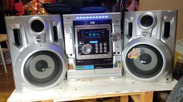 Музыкальный центр LG LM-K3930X _ Test CD