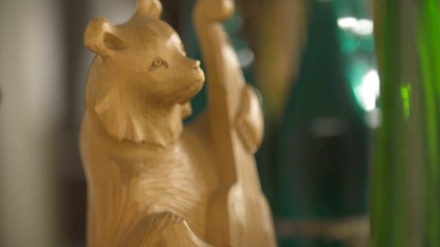 Vintage Cash Cow - How an antique's trader is thriving in the digital age смотреть онлайн