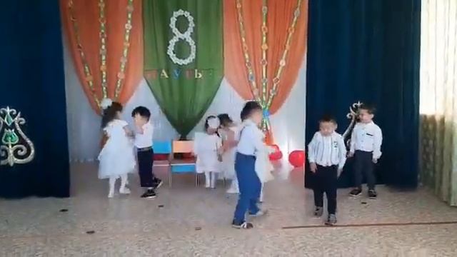 Танец "Едем на дискотеку" смотреть онлайн