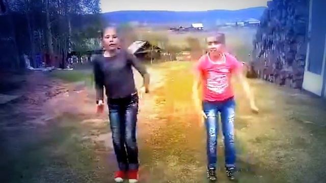 Танец "Морячка". Очень класный!!!!! Учите, запоминайте.......Очень класный, прикольный!! Нормально смотреть онлайн