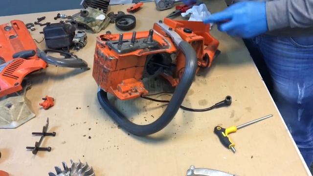 Schimbat ambielaj drujba husqvarna 55 , 55 partea 1 смотреть онлайн