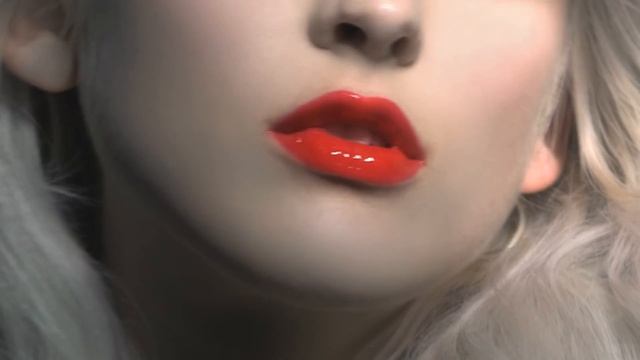 TOM FORD RUNWAY COLOR SS16 | PATENT FINISH LIP COLOR смотреть онлайн