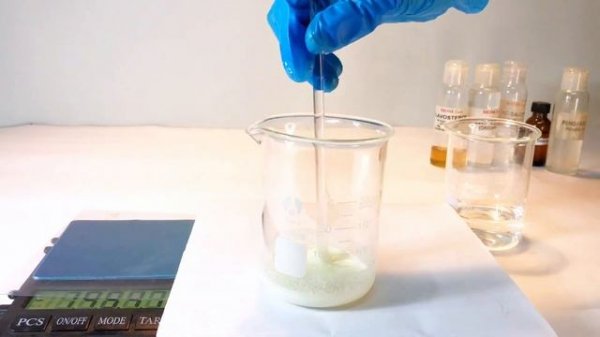 COLD PROCESS SUNBLOCK / SUNSCREEN CREAM - Lab Scale Mixing Guide - Momcares Philippines