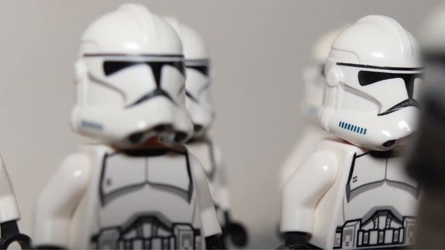 Clone Troopers React To Stormtrooper Armor | LEGO Star Wars Stop Motion смотреть онлайн