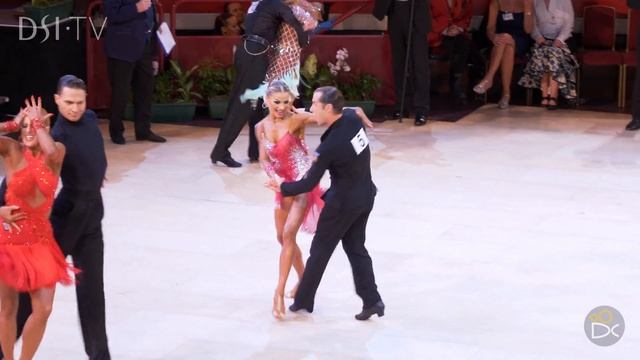 Riccardo Cocchi & Yulia Zagoruychenko (USA) - Internationals 2019 - Professional Latin | R3 Samba смотреть онлайн