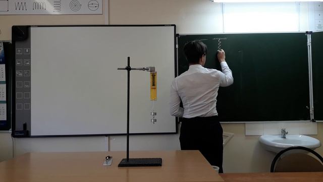 Экспериментальное задание по определению жесткости пружины смотреть онлайн