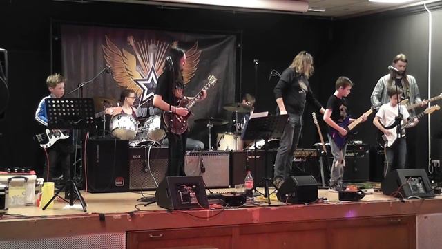 Paranoid - Black Sabbath cover смотреть онлайн