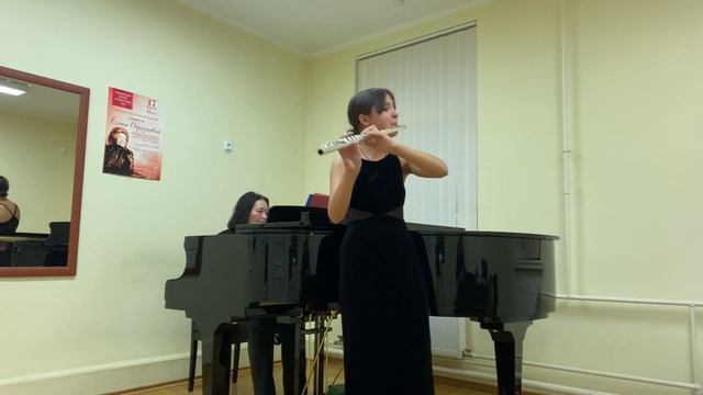 Рейнике К. Концерт d-dur, 3 часть. Исполняем Маркова Мария, 13 лет смотреть онлайн