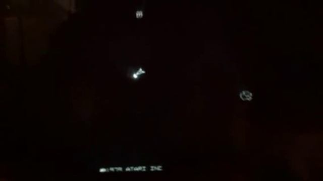 Asteroids Video Game Arcade смотреть онлайн