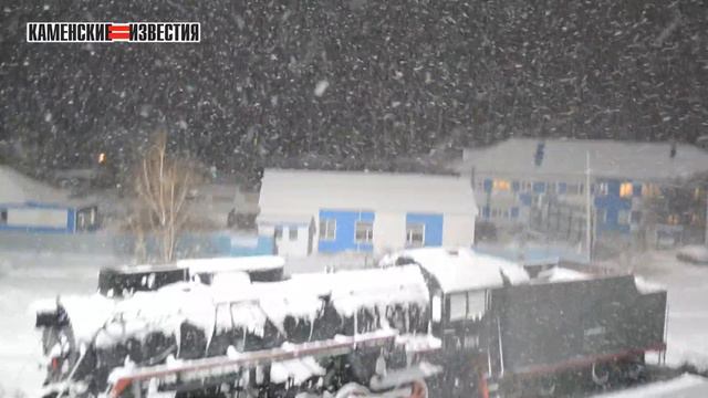 В Камне-на-Оби идет снег смотреть онлайн