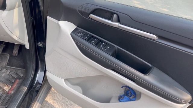 Kia Sonet 2022 HTX Variant l Review l Features Explained #kia #kiasonet #sonet #sunroof #sonet2022 смотреть онлайн