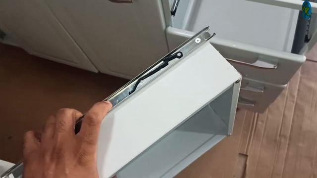 Gabinete de aço Branco Itatiaia Diamante com Pia Bella Inox смотреть онлайн