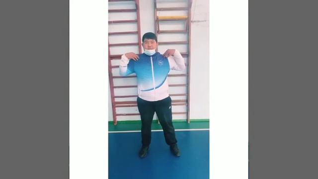Учитель физической культуры Жазылбеков Акимжан.Техника безопасности и разминка смотреть онлайн