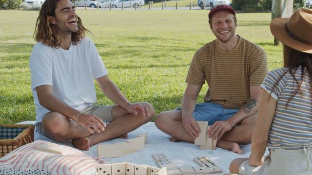 Giant Wooden Dominoes | Formula Sports смотреть онлайн