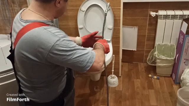 Электромеханическая прочистка унитаза аппаратом Voll V-Clean 100 электро в Волосовском района смотреть онлайн