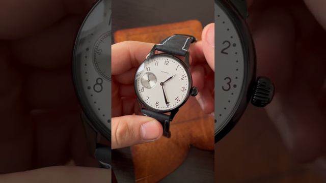 Чёрная классика. Часы искра