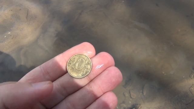ЧТО МОЖНО НАЙТИ на дне реки БЕЗ МЕТАЛЛОИСКАТЕЛЯ! Плотину открыли и вода ушла ... смотреть онлайн