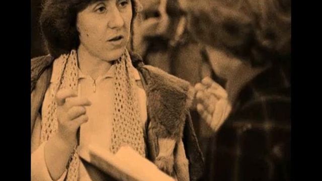 Буктрейлер по мотивам книги Святланы Алексіевіч "У вайны не жаночае аблічча" смотреть онлайн